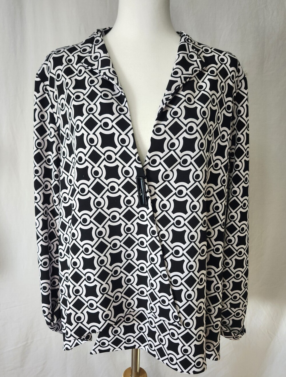 Joseph Ribkoff Black & White Geometric Single Button Women's Swing Blazer.
